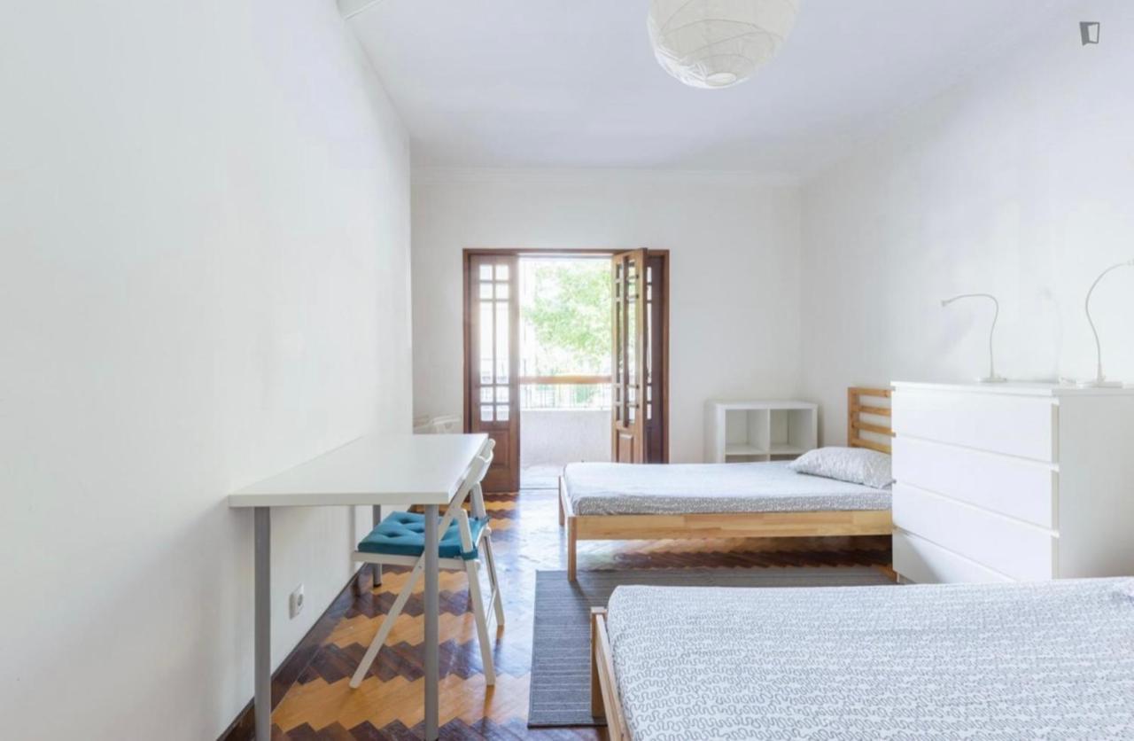 Asprela Guest House Porto Bagian luar foto