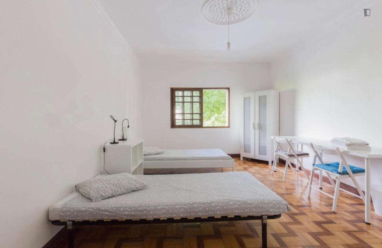 Asprela Guest House Porto Bagian luar foto
